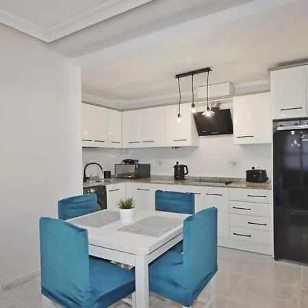 R-9033 Moriones Apartament