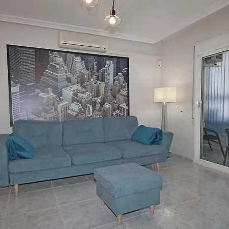 R-9033 Moriones Apartment *